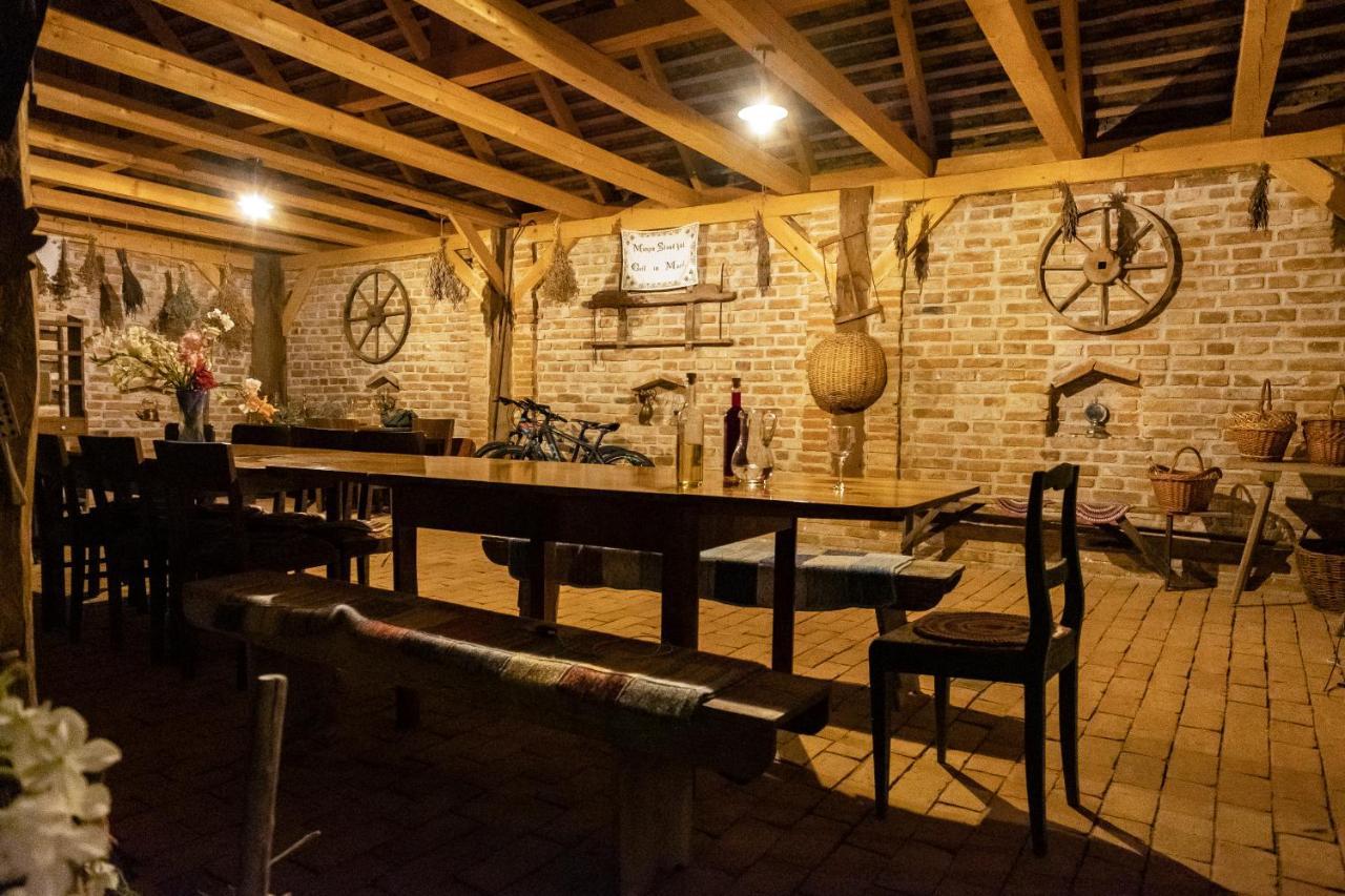 Villa Rihuini Eco Wine House Transylvania Riomfalva Kültér fotó