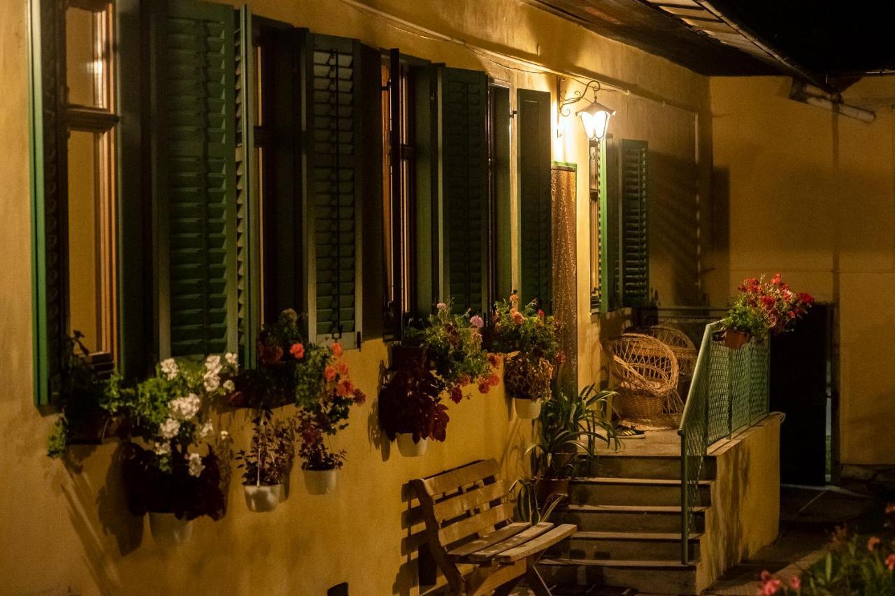 Villa Rihuini Eco Wine House Transylvania Riomfalva Kültér fotó