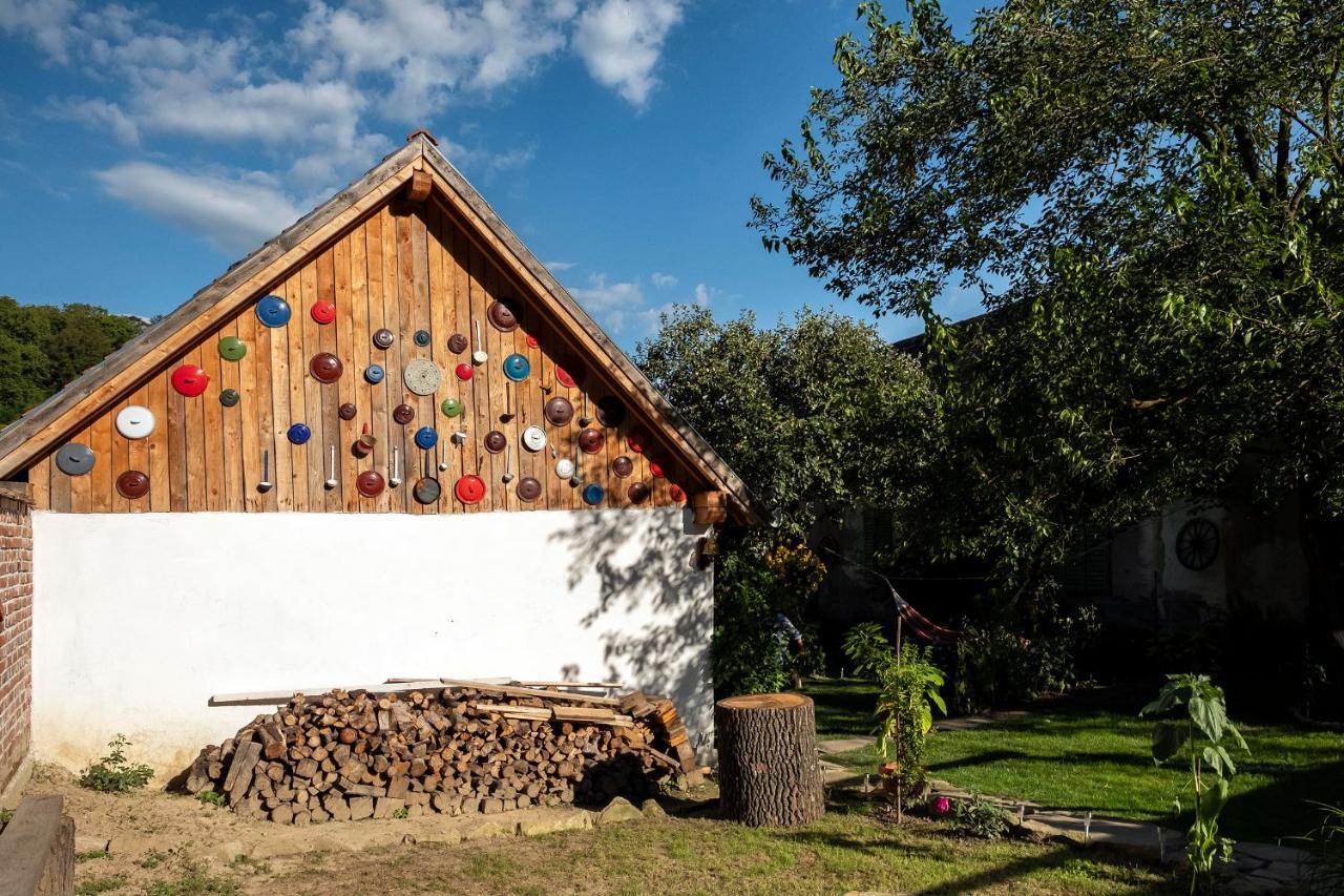 Villa Rihuini Eco Wine House Transylvania Riomfalva Kültér fotó
